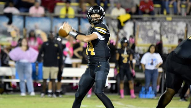Montsdeoca leads Fort Meade to 8-0